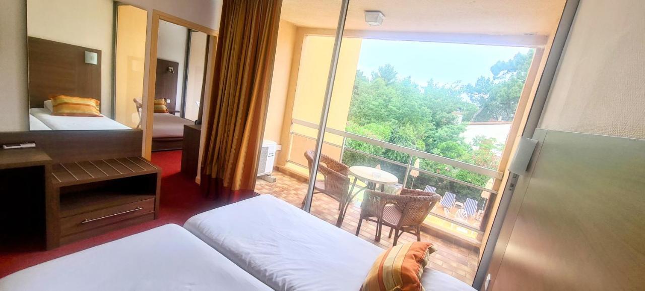 ארגלס-סור-מר Hotel Le Maritime חדר תמונה