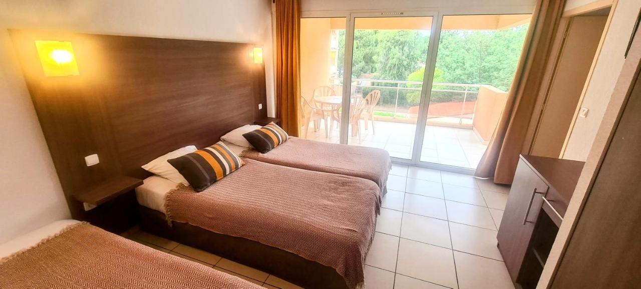 ארגלס-סור-מר Hotel Le Maritime חדר תמונה