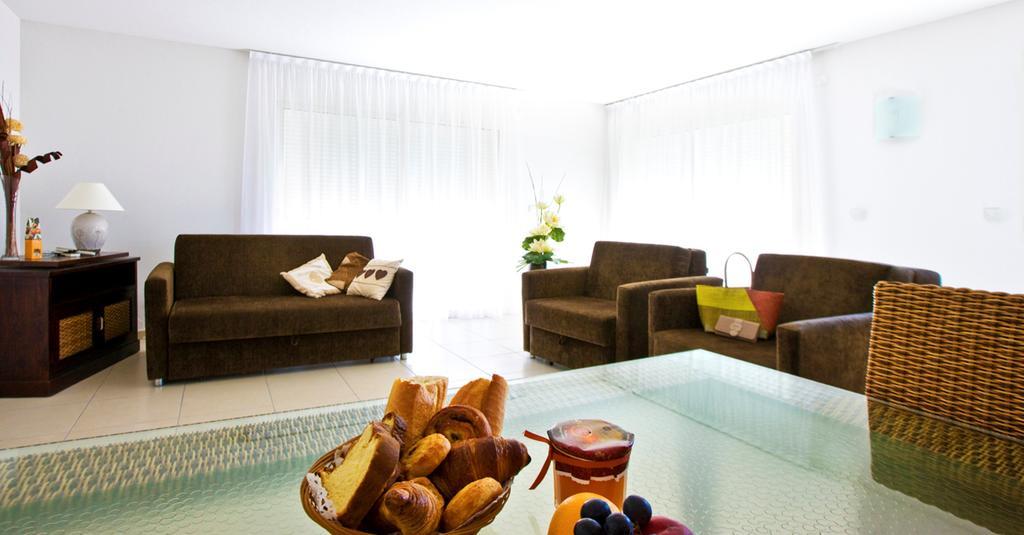 ארגלס-סור-מר Hotel Le Maritime מראה חיצוני תמונה