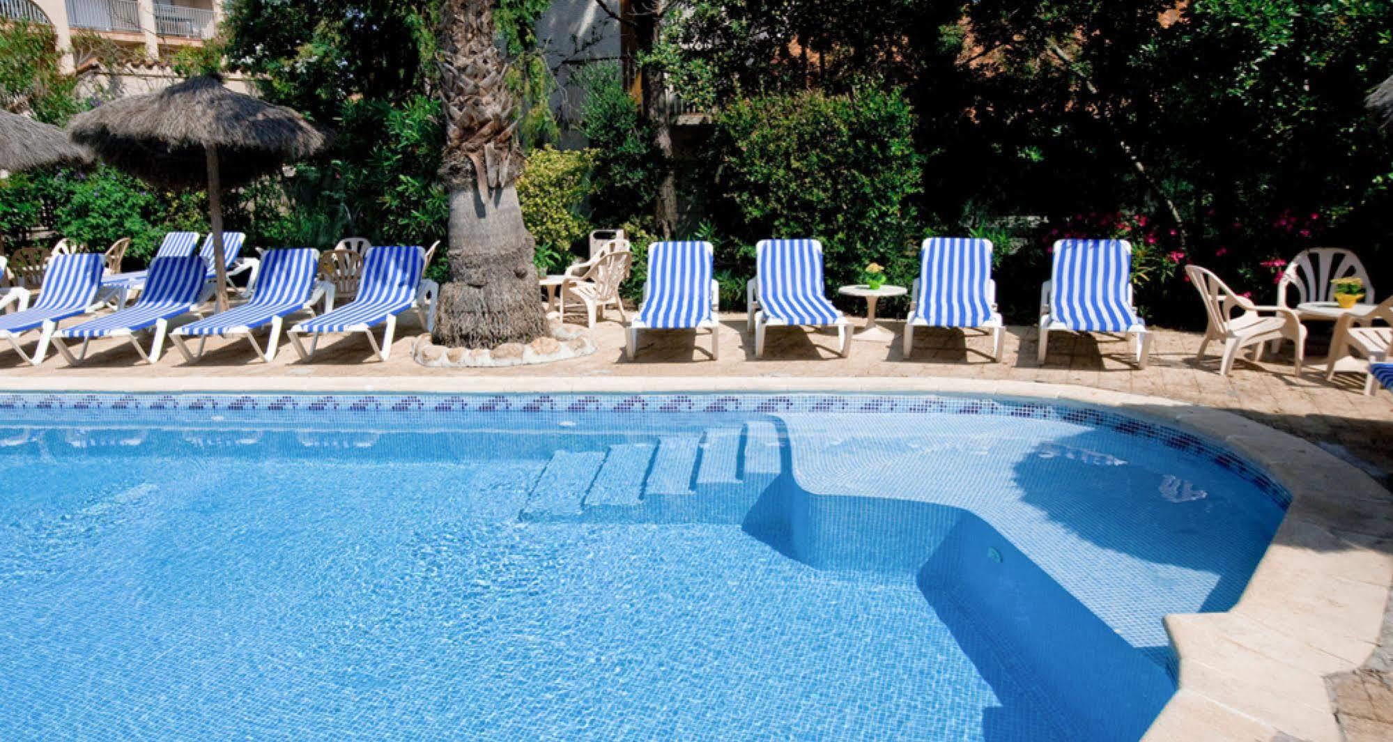 ארגלס-סור-מר Hotel Le Maritime מראה חיצוני תמונה